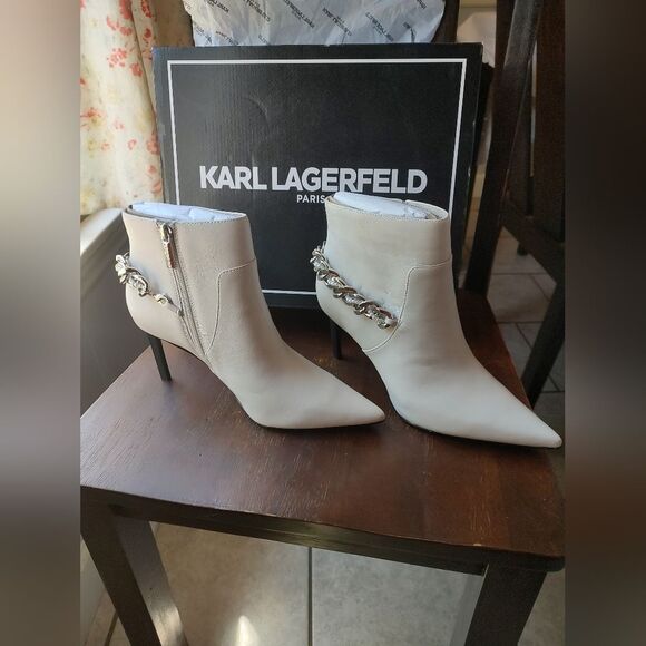 Karl Lagerfeld Paris Chain Ankle Boots NWT size 8 Cream Leather Stiletto Heels - Picture 3 of 6